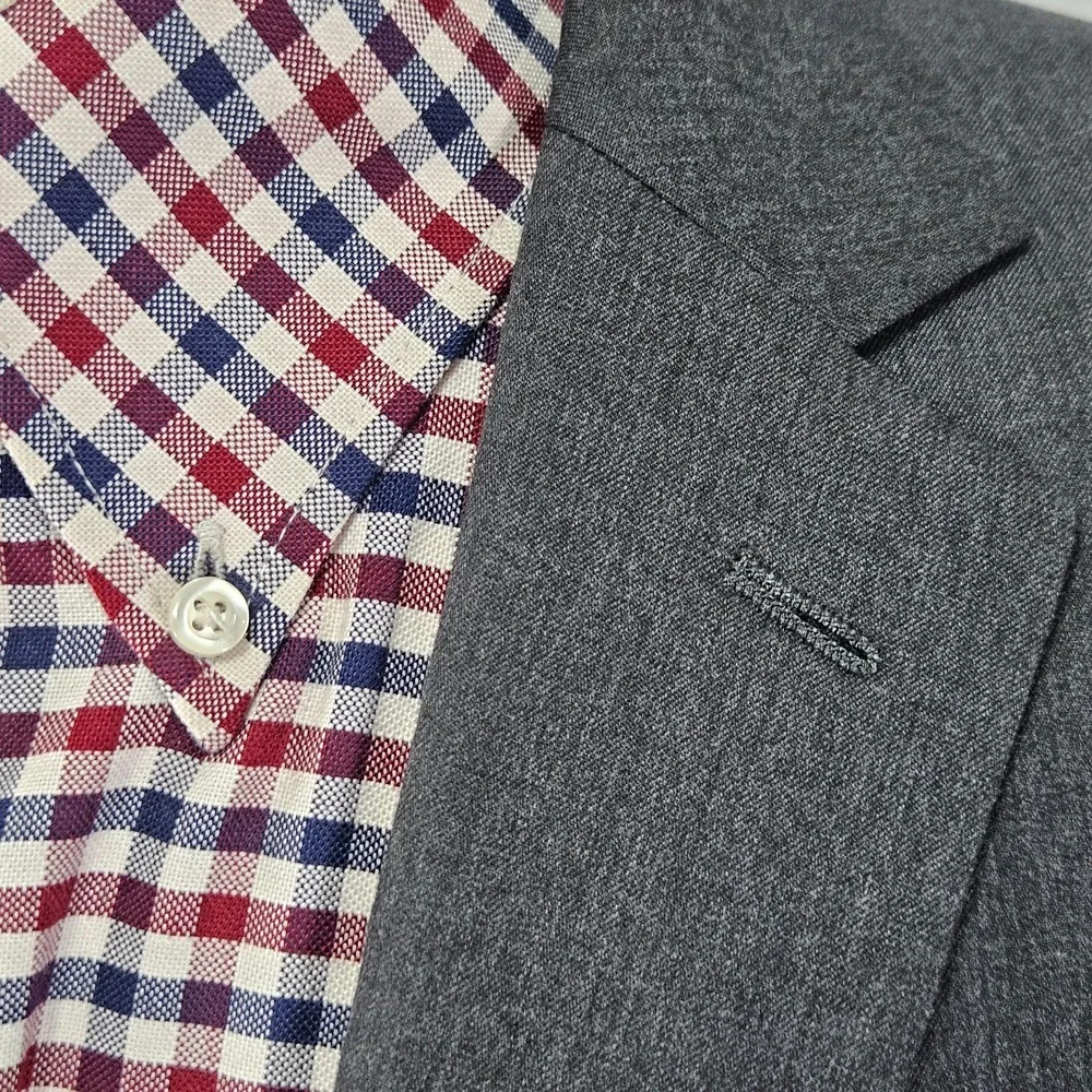 Van Heusen Men's Sport Coat‎ Blazer Two Button Gray Poly  Rayon Blend Size 50R